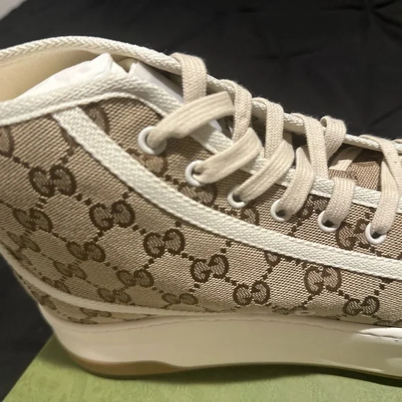 Authentic NWT Gucci Brown Patterned High-Tops with White Accents - Picture 5 of 7